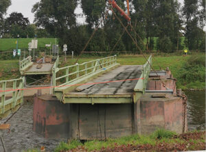 schwimmbrücke-leverkusen-3